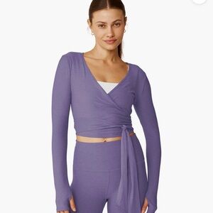 Beyond Yoga
Featherweight Waist No Time Wrap Top